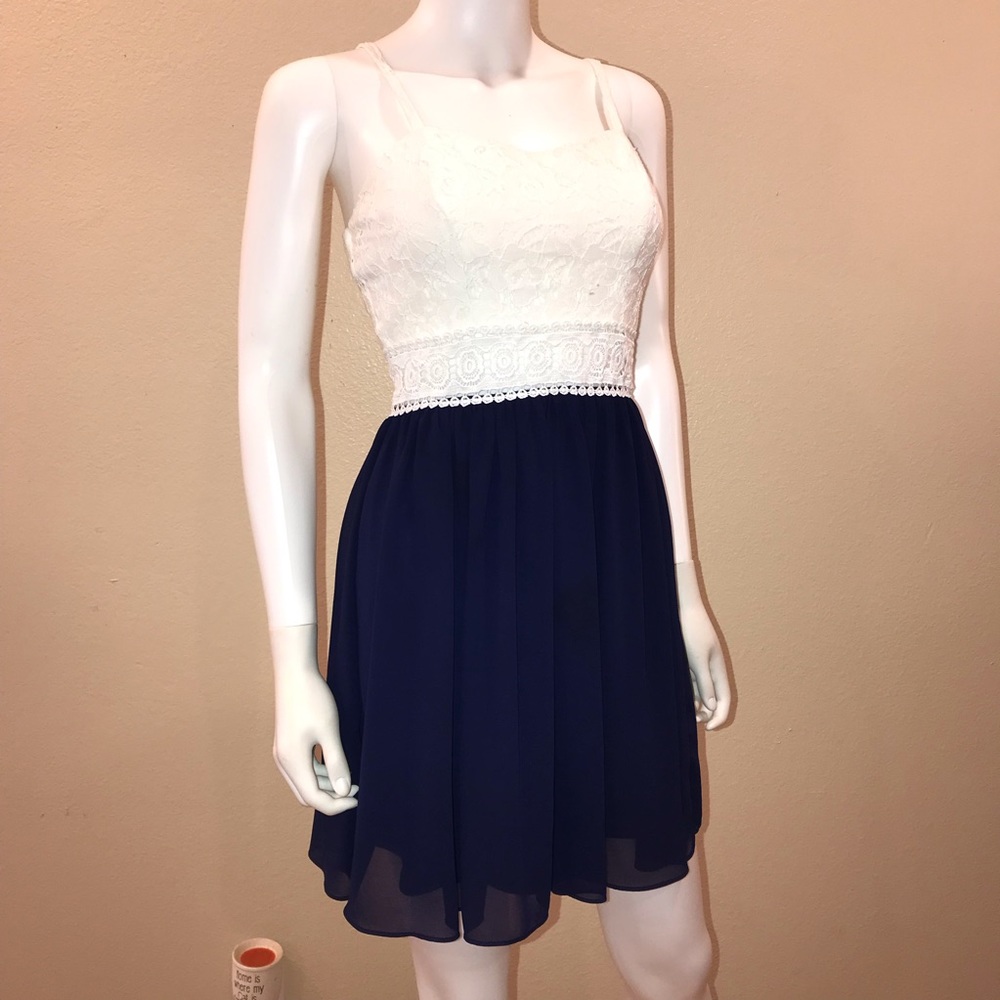 Formal Mini Dress Size 5 Junior Small White Lace Blue Sheer Overlay Fit Flare